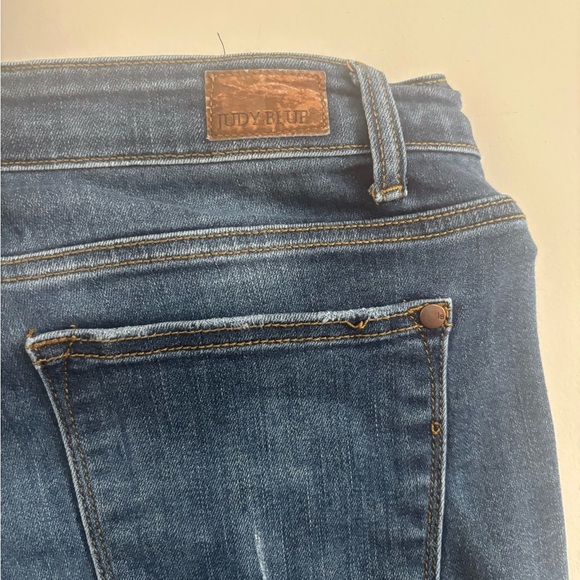 Judy Blue Relaxed Fit Jeans Distressed blue 32 Style#JB82102DK - Picture 4 of 7